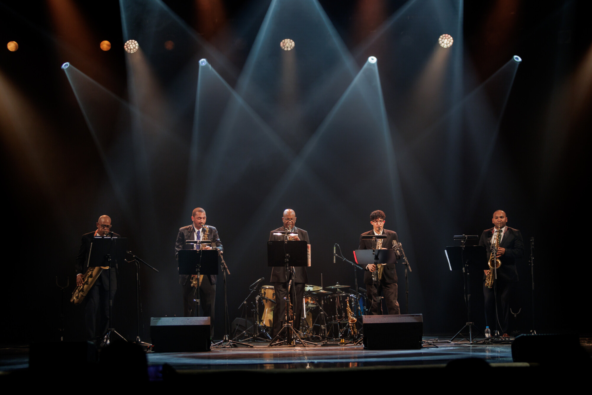 Квинтет кубинских саксофонистов Cuban Sax, фестиваль искусств Сочи. фотограф Виктор Боровских